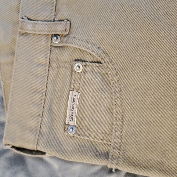 Calvin Klein Jeans Easy Fit Sz 38 Tan - Picture 2 of 9